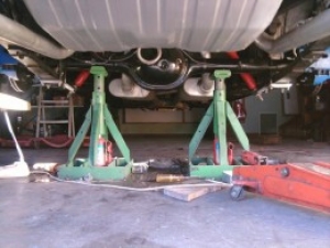 Hydraulic Jack Stands