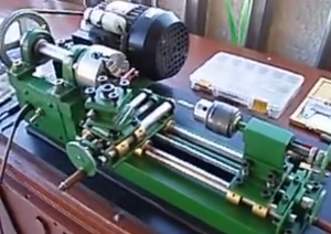 Benchtop Metal Lathe