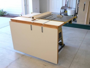 Folding Outfeed Table