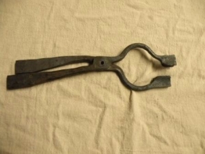 V-Bit Tongs