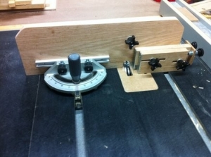 Adjustable Box Joint Jig