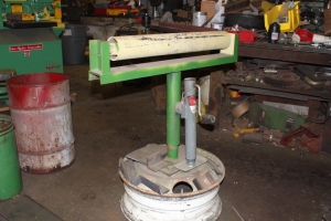 Roller Stand