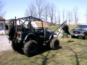 Jeep-Mounted Hoist