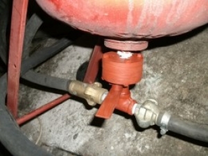 Grit Valve for a Pressure Pot