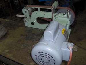 Dual-Orientation Belt Grinder