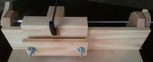 Screw Advance Box Joint Jig