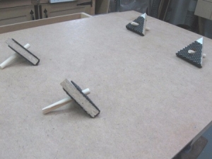 Benchtop Non-Slip Risers