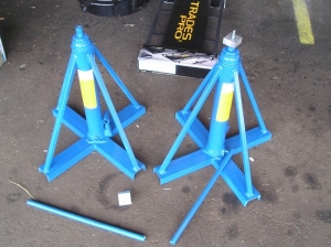 Airplane Jacks