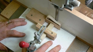 Pick Case Bandsaw Jig