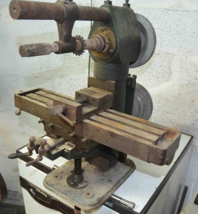 Horizontal Milling Machine