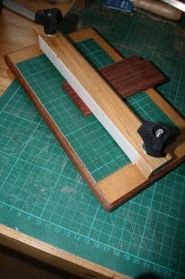 Dovetail Paring Jig