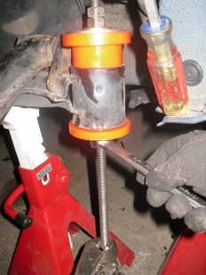 Subframe Bushing Tool