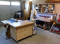 Outfeed and Assembly Table