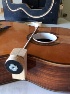 Guitar Waist Clamp