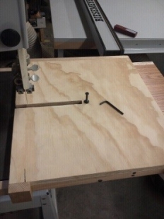 Bandsaw Circle Cutting Sled