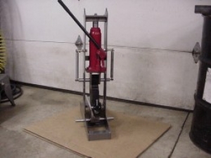 Jack-Driven Tubing Bender