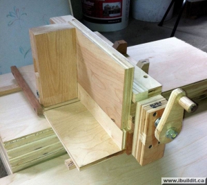 Box Joint Jig