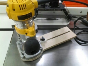 Router Circle Cutting Jig