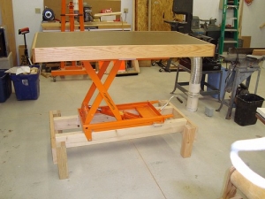 Adjustable Height Workbench