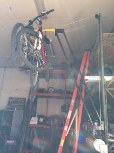 Bicycle Hoist