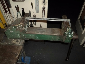 Bench Vise