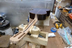 Guitar Vise