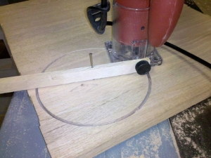 Router Circle Cutting Jig