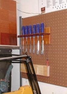 Chisel Hanger