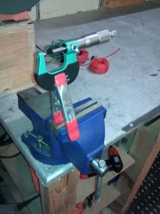 Vise-Mounted Mic Holder