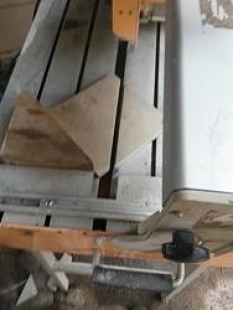 Tile Saw Miter Guide