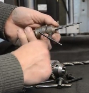 Keyed Chuck Tightening Method