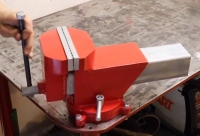 Bench Vise