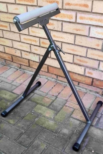 Collapsible Roller Stand