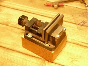 Micro Vise