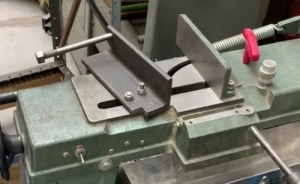 Bandsaw Jaw Aligner