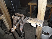 Wood Post Vise Mount