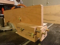 Adjustable Box Joint Jig